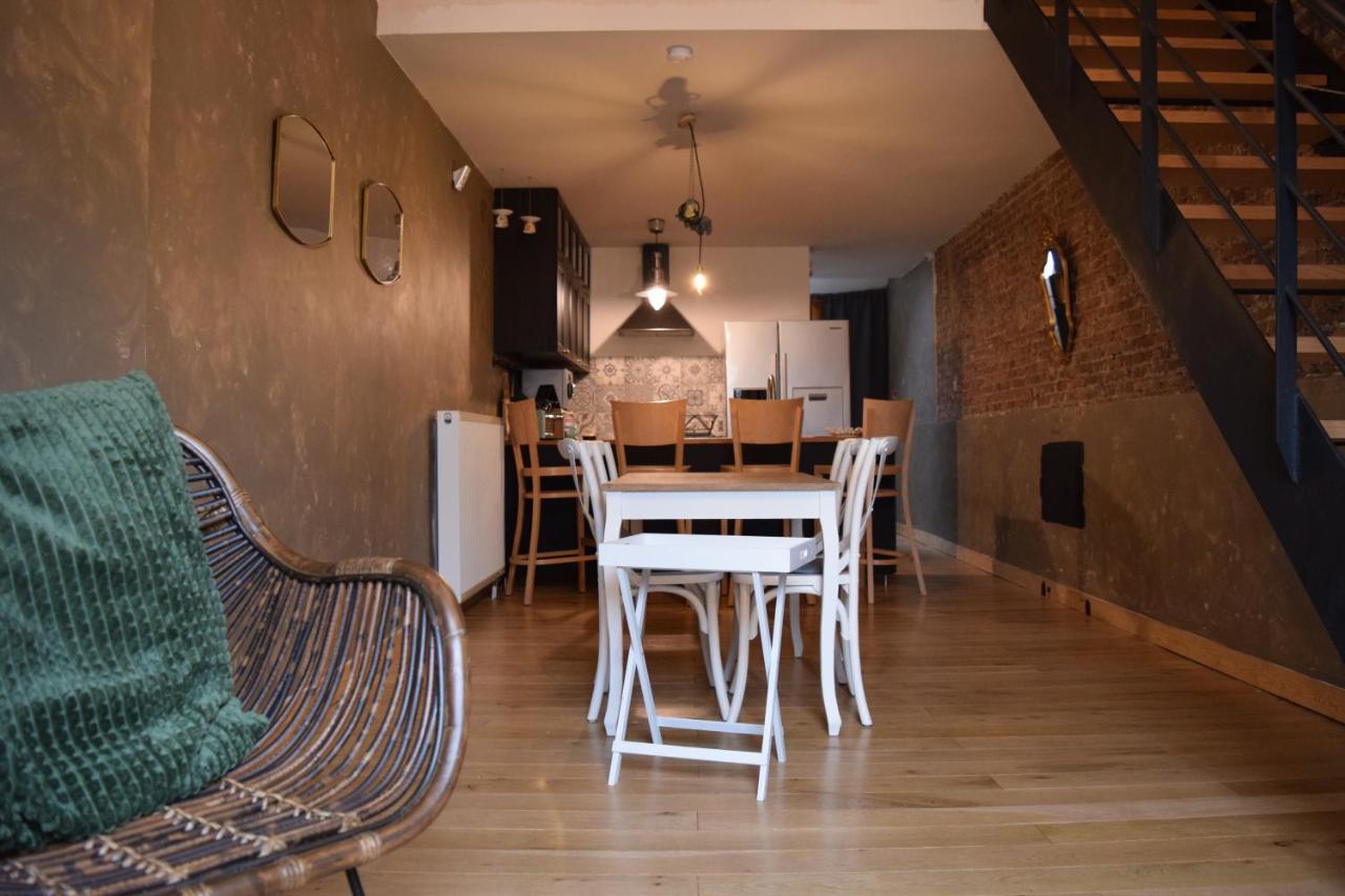 Le Patio Belle Maison En Plein Centre Ville, Avec Grande Terrasse Au Calme Бастонь Екстер'єр фото